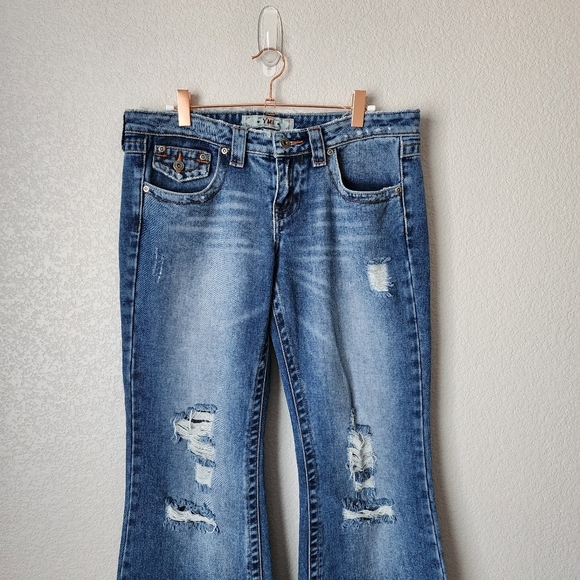 YMI‎ x Y2K Baddie flare jeans distressed medium wash jeans size 9 - Picture 6 of 6
